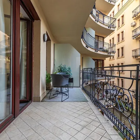 Venus - King Street V - Balcony * Будапешт