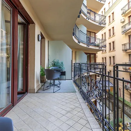 Daire Venus - King Street V - Balcony *